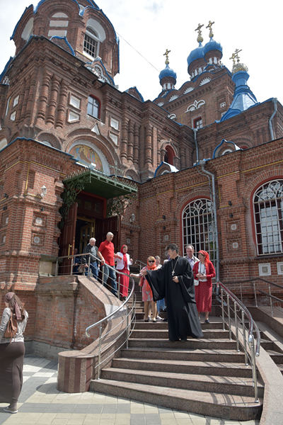 Паломническая поездка членов ВОГ Новороссийска в Краснодар 14.05.16 (8).jpg Паломническая поездка членов ВОГ Новороссийска в Краснодар 14.05.16 (8).jpg